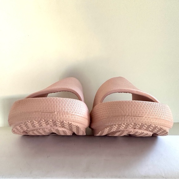 NEW! SOOTHEEZ COMFY CLOUD SLIDES SANDALS IN PINK BRAND NEW Sz 6.5/7US 37/38EU - Picture 9 of 11